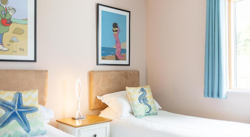 Image of Two-Bedroom Apartment (No Sea View) 12