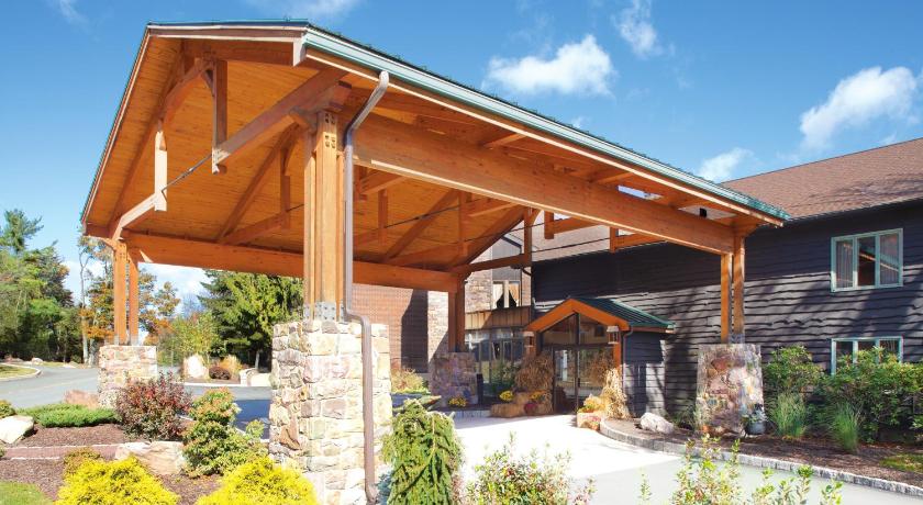 Split Rock Resort photo