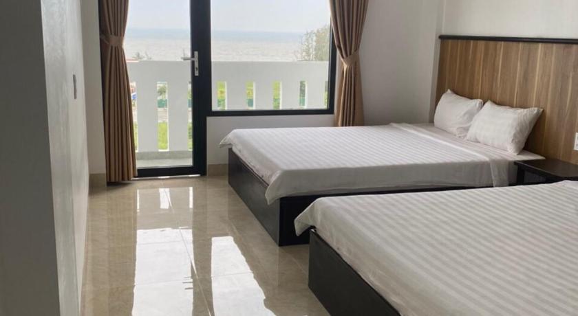 MOON HOTEL photo