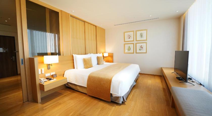 Image of Premier Suite 1
