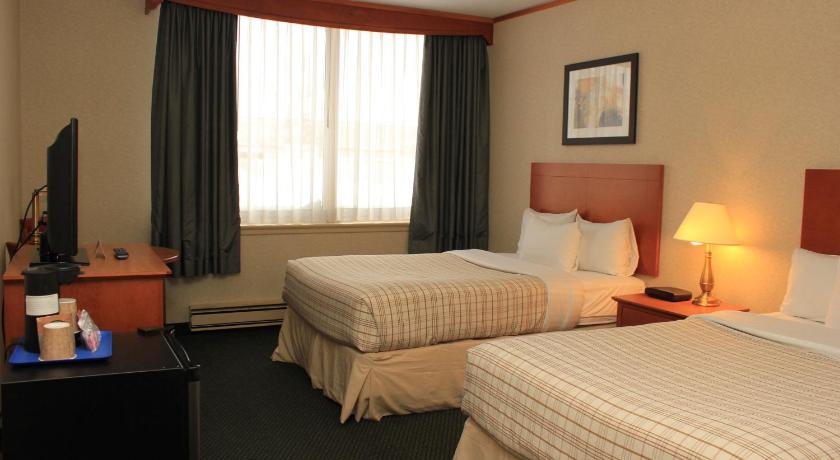 Travelodge by Wyndham Montreal Airport