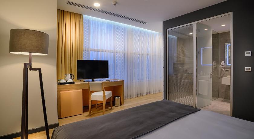 Tav Airport Hotel Izmir - image 10