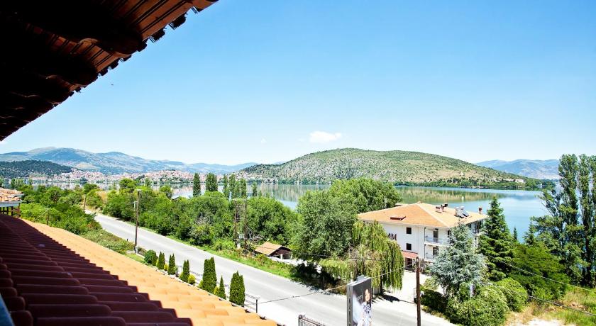 Anastassiou Hotel