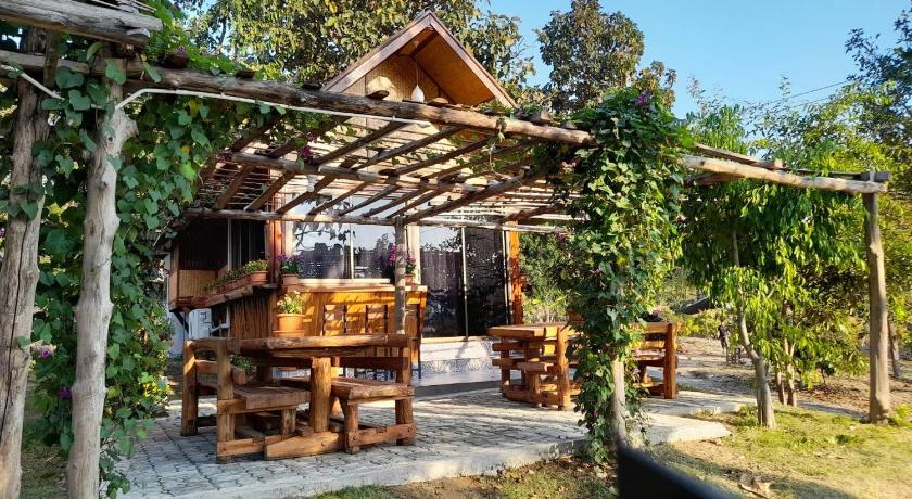 Hin Khong Villa - a tropical surprise photo