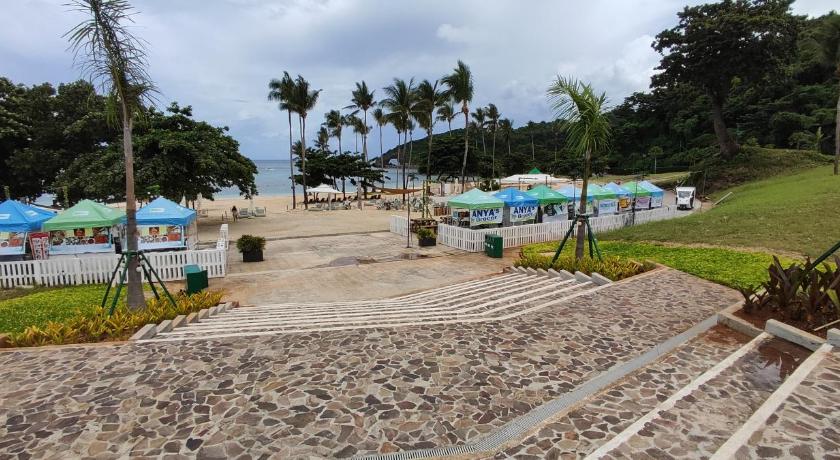 QUIET HOME with private beach photo