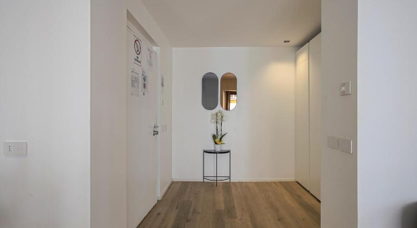 MILAN CHIC Luxury Apartments-hosted by Sweetstay photo