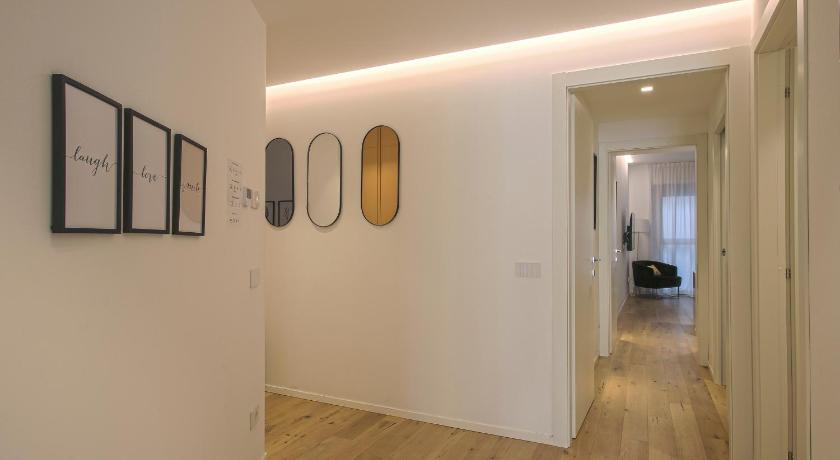MILAN CHIC Luxury Apartments-hosted by Sweetstay photo