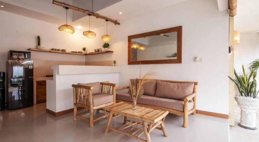 Simple & Magical Villas . Villa Sambali 2 photo