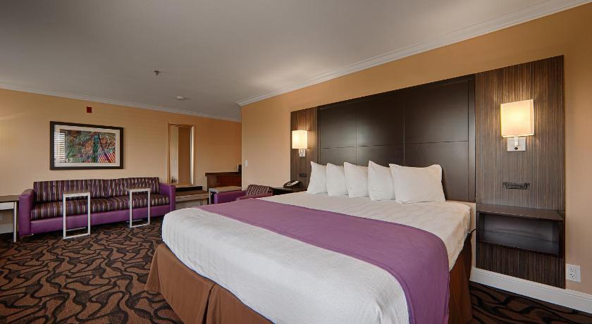 Best Western Airport Plaza Hotel