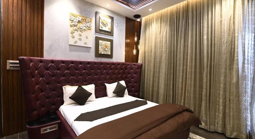 6BHK Pool Villa Meadows by The Rentalgram photo