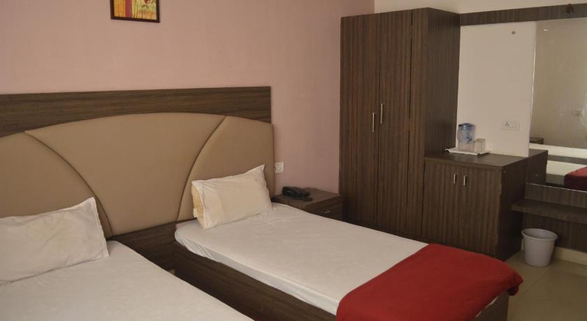 Image of Superior Deluxe Double or Twin Room 1
