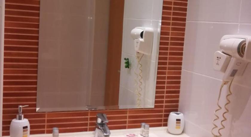 BEST APARTHOTEL EVER! next to Airport Otopeni photo