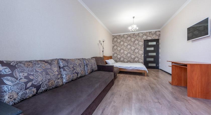 FlatRent Drahomanova 2a photo