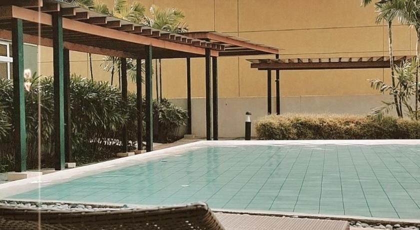 Topaz 1 Bedroom Suite Orochi Staycation PH at Centrio Towers photo