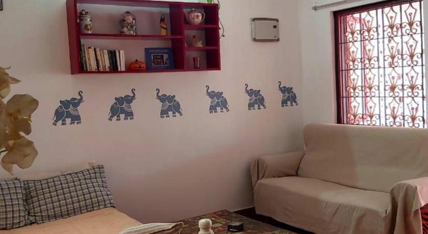 Sylvie Cottage (SF)- Near White Town &amp; Beach — Hotel in Pondicherry