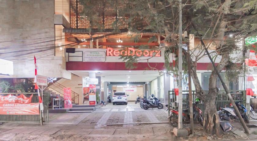 RedDoorz Syariah @ Cigadung Raya Street – Bandung, KY