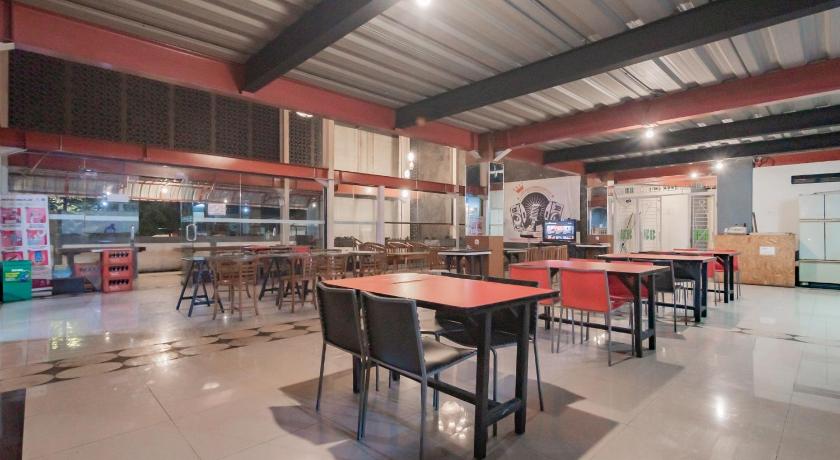 RedDoorz Syariah @ Cigadung Raya Street – Bandung, KY