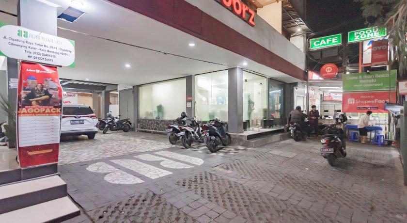 RedDoorz Syariah @ Cigadung Raya Street – Bandung, KY