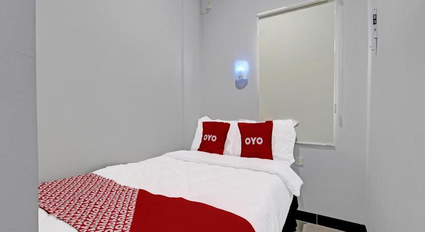OYO 91686 Triple S Hotel Malioboro photo