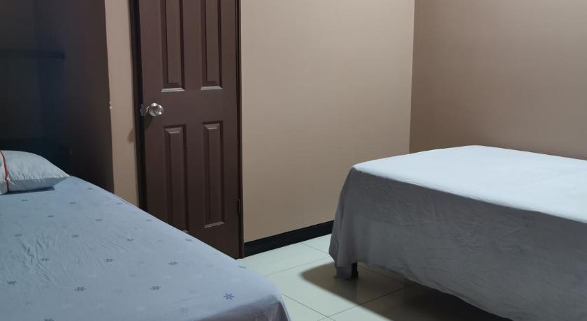 Image of Twin Room 5