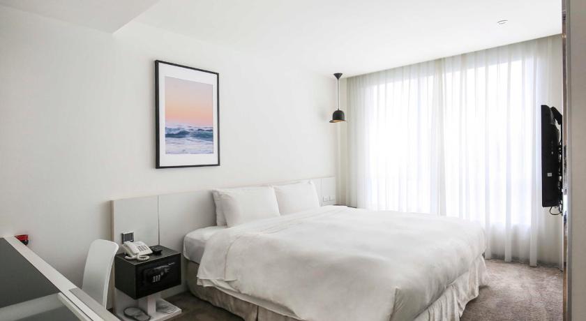 Image of Twin Room 3