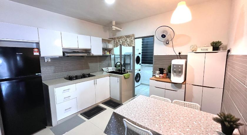 Naura Homestay Selangor Kuala Lumpur photo