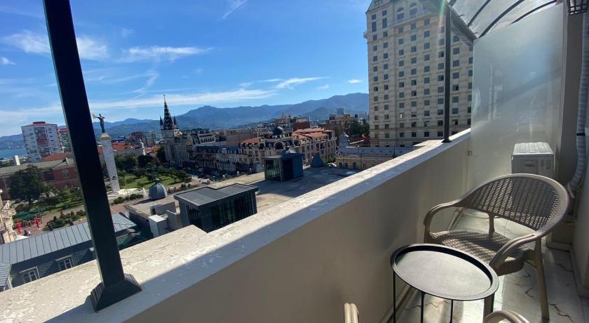 boulevard apartments photo