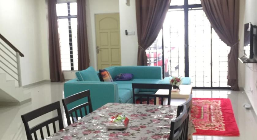 ブキットパヨン Sejati homestay bukit payong|kuala terengganu 3つ星 ゲストハウス ロビー
