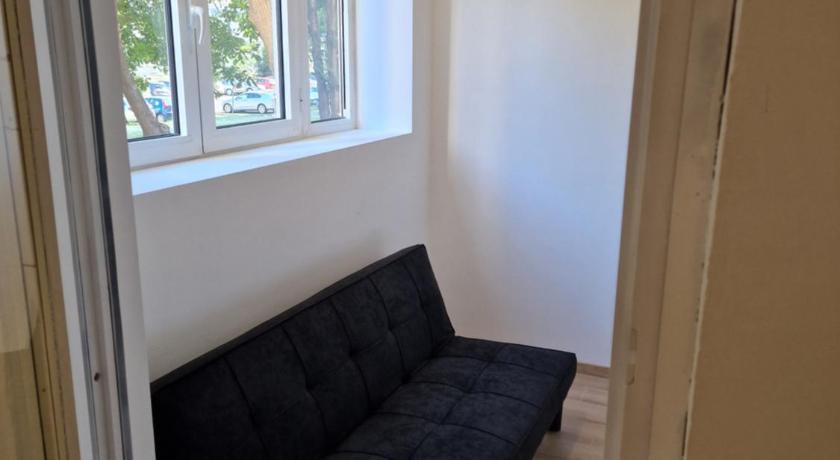 Lovely 1-bedroom rental with hot tub photo