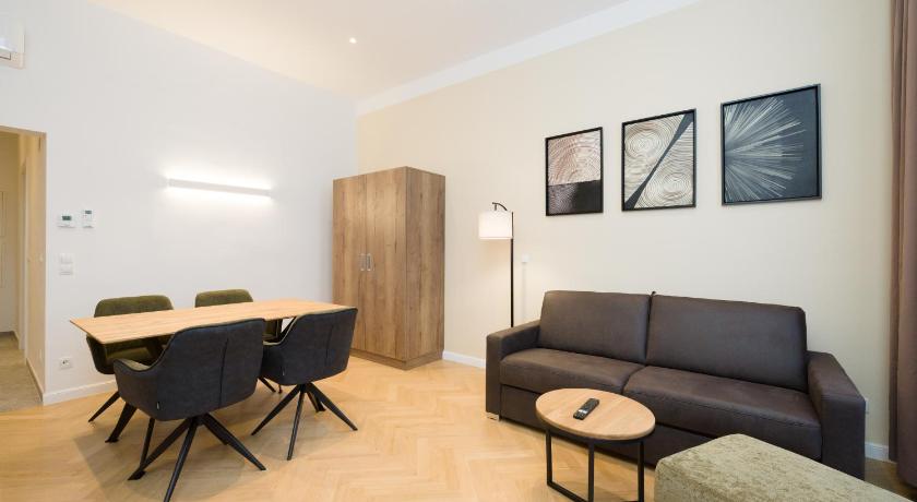 Image of One-Bedroom Apartment 6