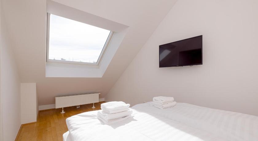 Image of Apartment with Terrace 16