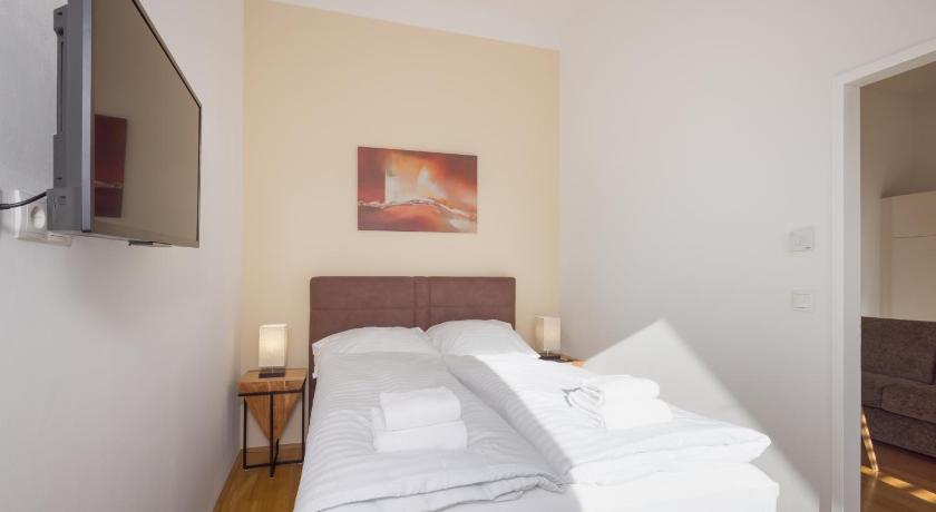 Image of Apartment with Terrace 5