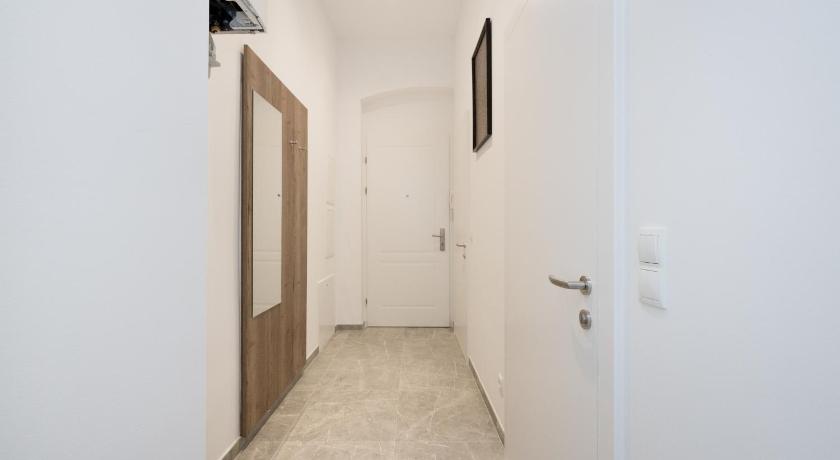 Image of Studio Apartment 12