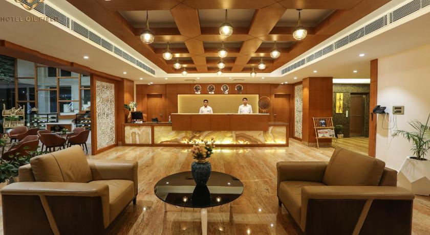 Hotel Oil Field photo