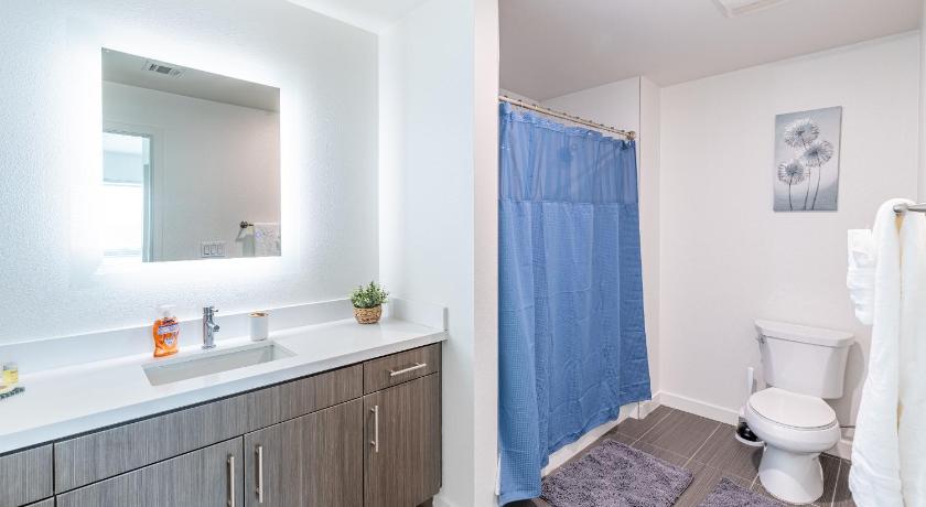Heaven on Hollywood Furnished Apartments photo