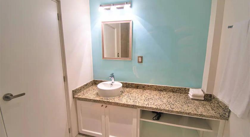Ocean Suites Bartolome photo