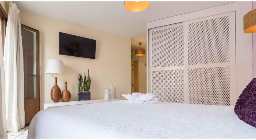 Image of Double or Twin Room with Private Balcony 17
