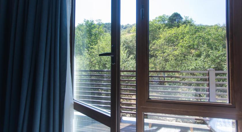 Image of Double Room with Garden View 4