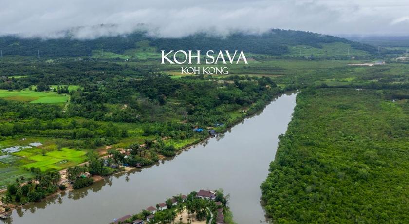 a scenic view of a river with a sign on it, SS Villa & Resort in Koh Kong
