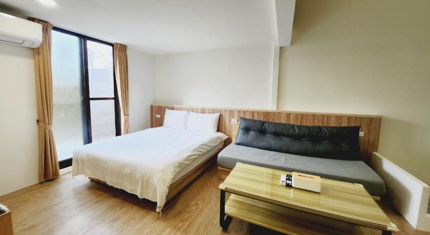 Image of Family Room with Balcony 5
