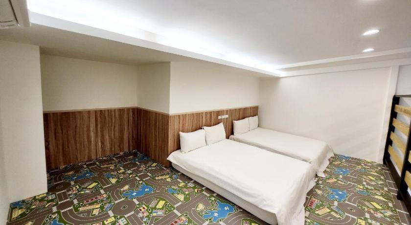 Image of Family Room with Balcony 10