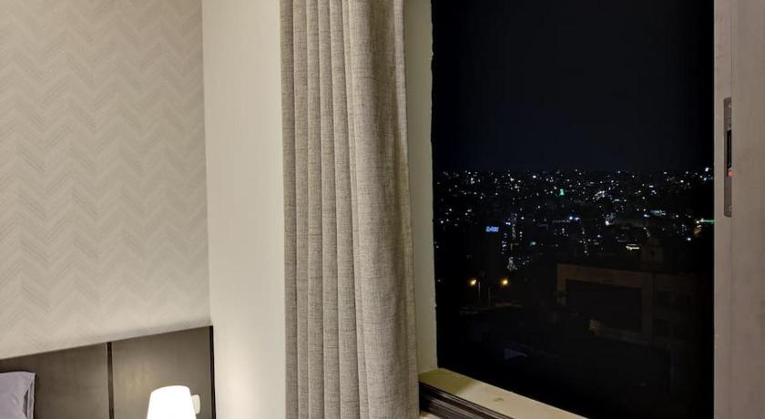 43m luxury room near downtown and all services photo