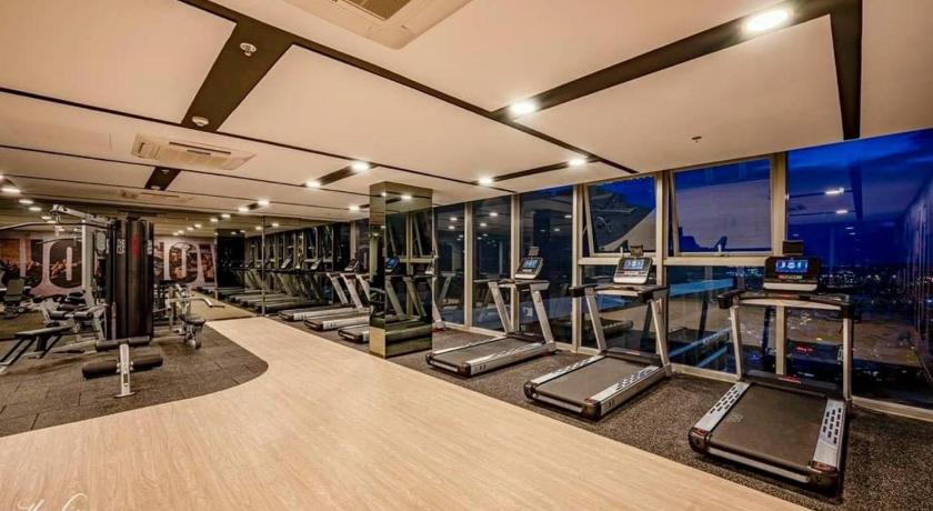 Image of Three-Bedroom Apartment 12