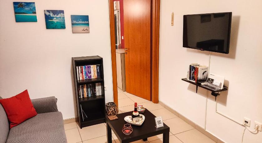 Alexandros Inn photo