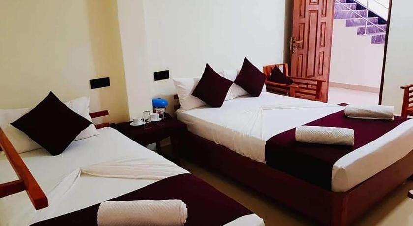 Everest Hotel photo