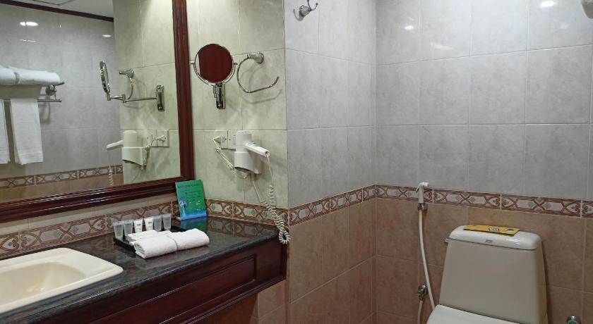 Foto Kamar Premium Twin (Premium Twin Room) 15