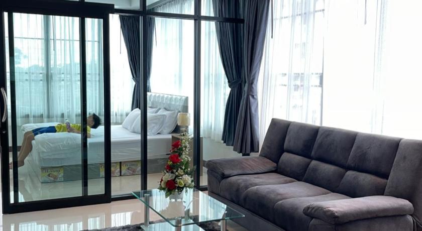 Service Apartment ใจกลางเมืองใกล้แหล่งท่องเที่ยว — Hotel in Lampang