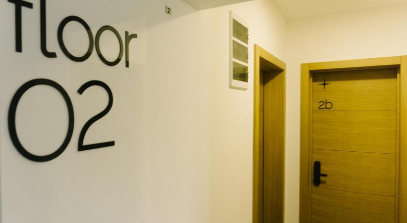 meebo apartments photo