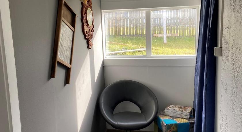 The Little Guesthouse Downtown - Keflavik Airport photo