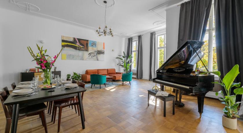 oompH Koszyki Luxurious Apartments